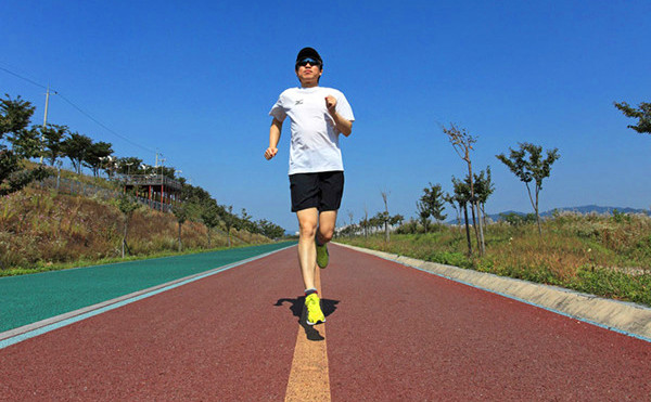 聚氨酯跑道地坪-美地化工 聚氨酯跑道地坪-美地化工